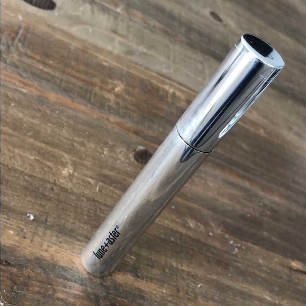 Lune + Aster Formidable Mascara